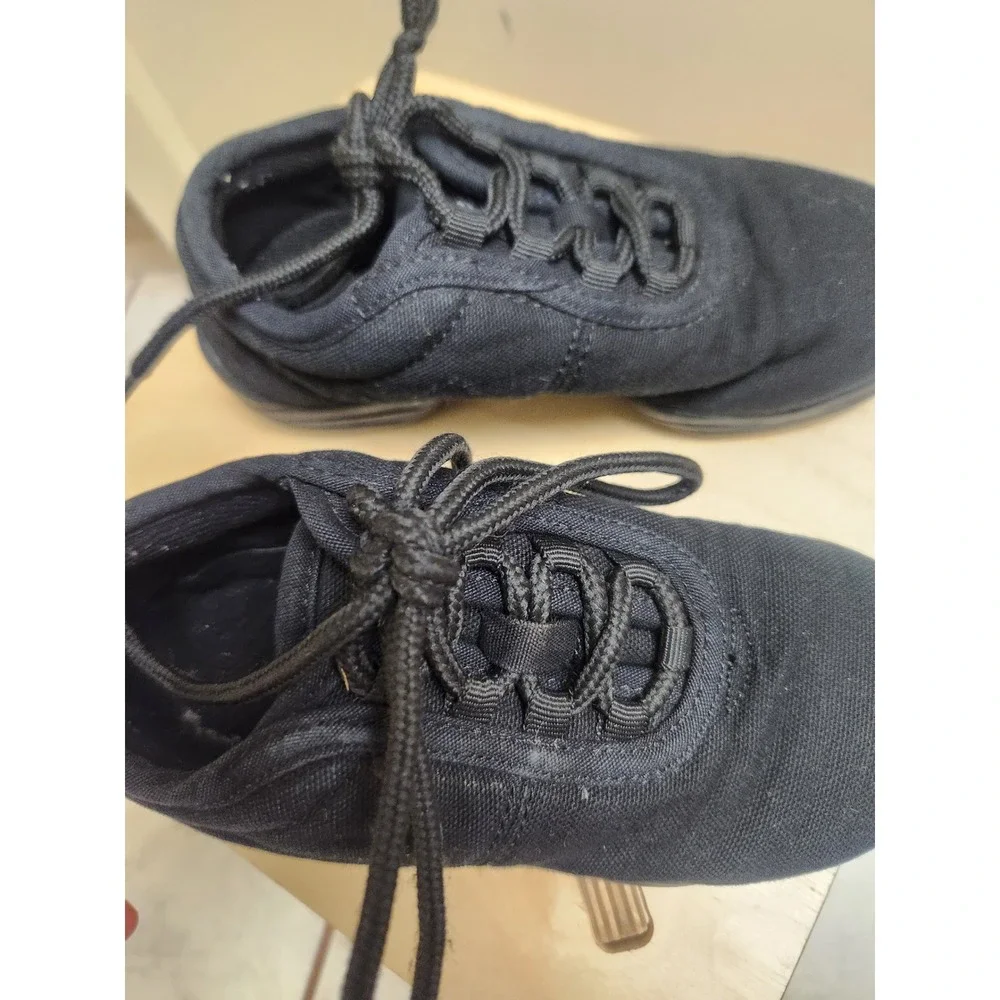 Capezio DS03 Dansneaker Black Canvas Split Sole‎ Jazz Dance Shoes Kids Size 13.5